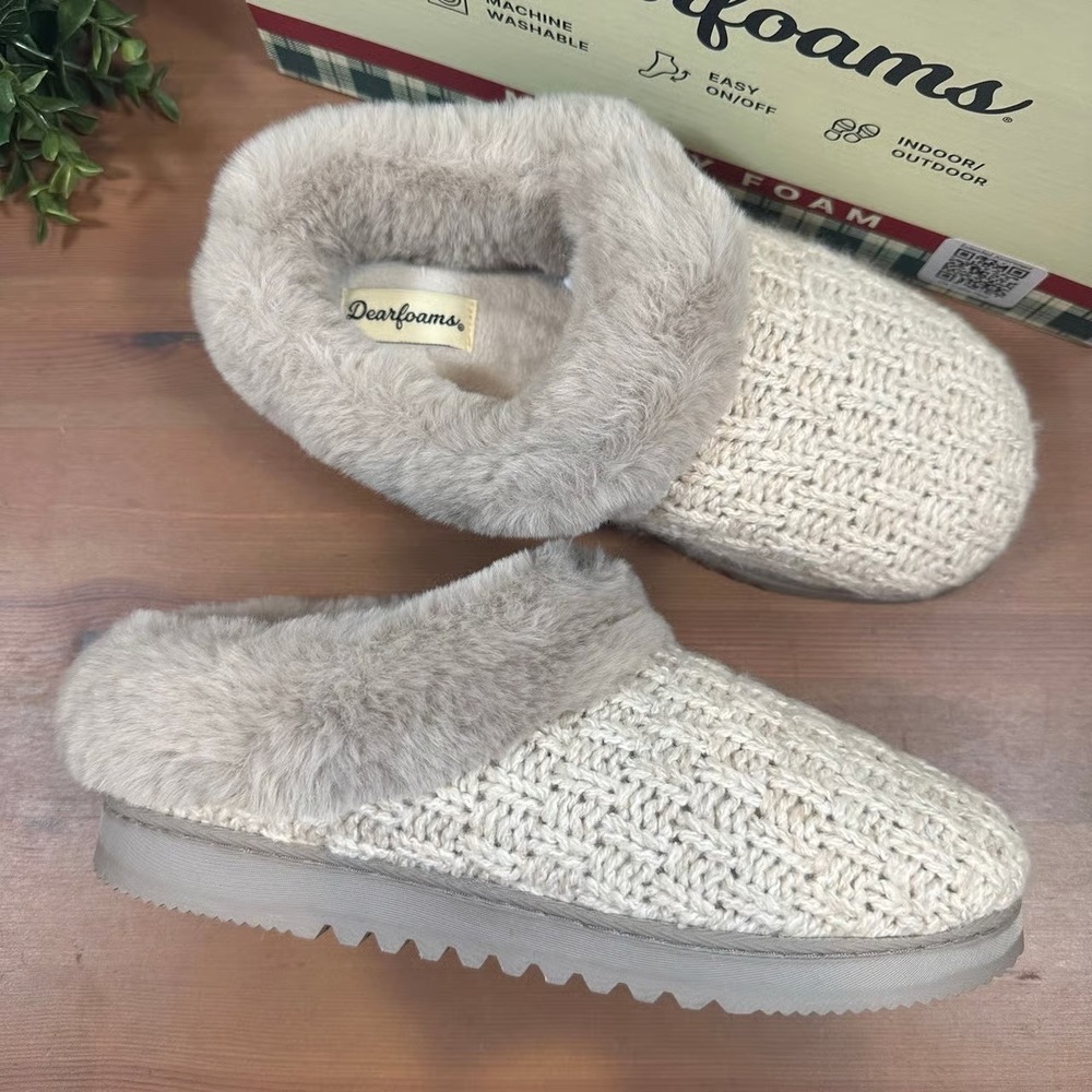 Dearfoams Women's Comfy Memory Foam Oatmeal Heather Slippers Size S (5-6)